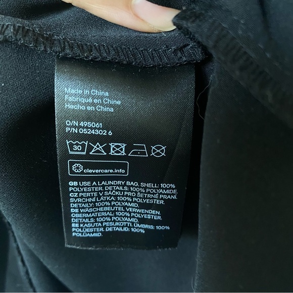 H&M V-Neck Lace Overlay Sleeveless Shift Dress Black - Picture 6 of 8